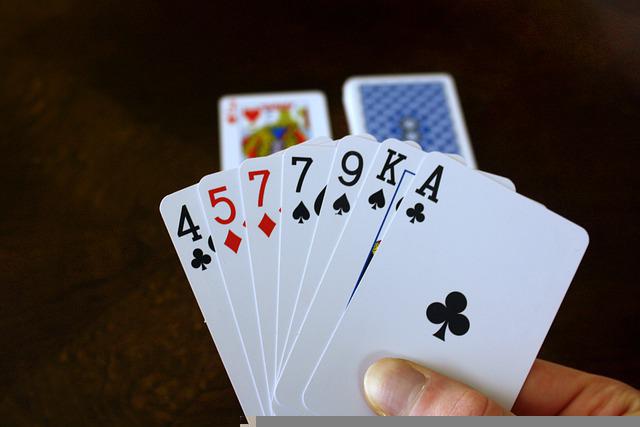 Which Rummy Game Should You Enjoy This Weekend:  Rummy Cash Game or Tournaments?